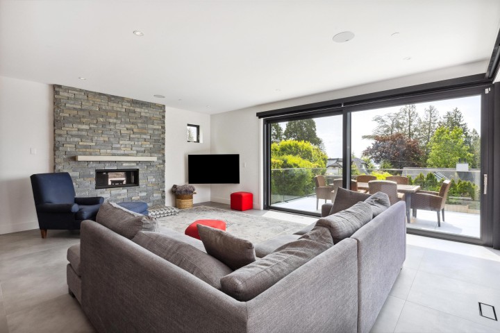 Photo 9 at 2678 Mathers Avenue, Dundarave, West Vancouver