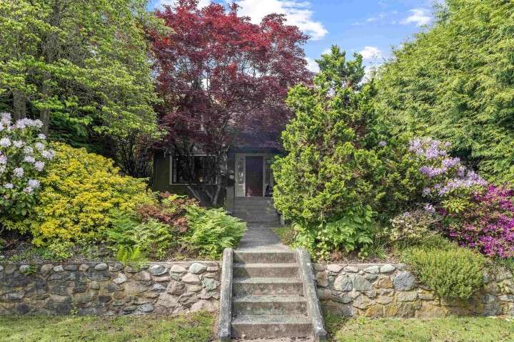 Photo 1 at 3391 W 32nd Avenue, Dunbar, Vancouver West