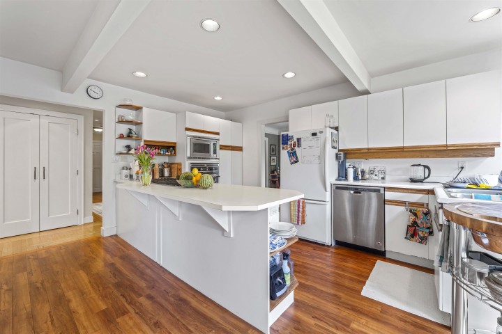 Photo 10 at 3391 W 32nd Avenue, Dunbar, Vancouver West