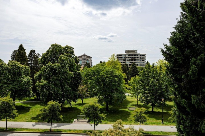 Photo 16 at 403 - 114 W Keith Road, Central Lonsdale, North Vancouver