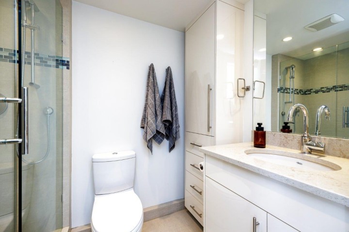 Photo 11 at 403 - 114 W Keith Road, Central Lonsdale, North Vancouver