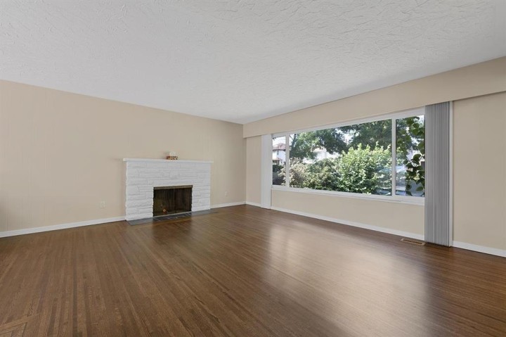 Photo 6 at 564 64th Street, Marpole, Vancouver West