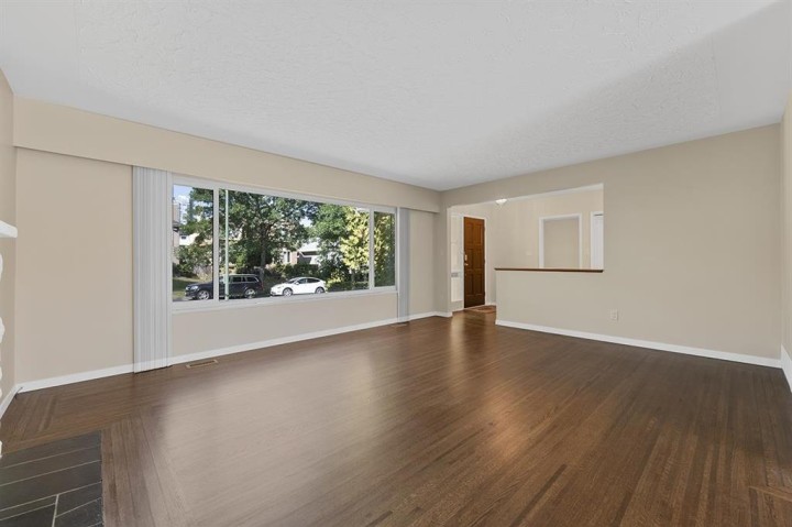 Photo 9 at 564 64th Street, Marpole, Vancouver West