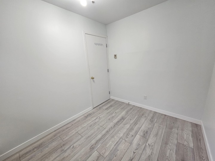 Photo 10 at 102 - 1445 W 70th Avenue, Marpole, Vancouver West