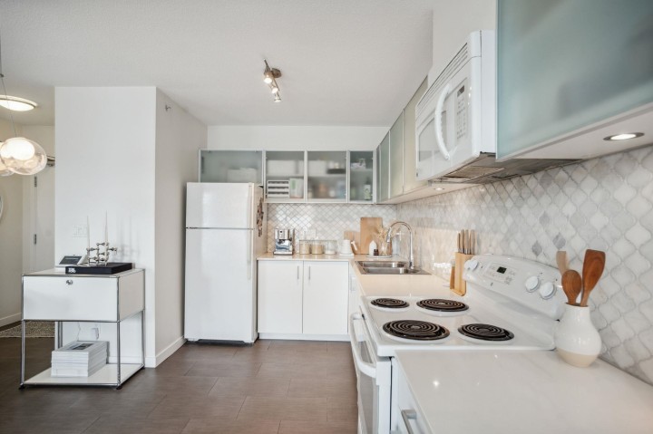 Photo 16 at 809 - 66 W Cordova Street, Downtown VW, Vancouver West