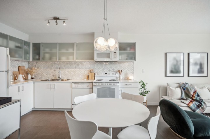 Photo 12 at 809 - 66 W Cordova Street, Downtown VW, Vancouver West