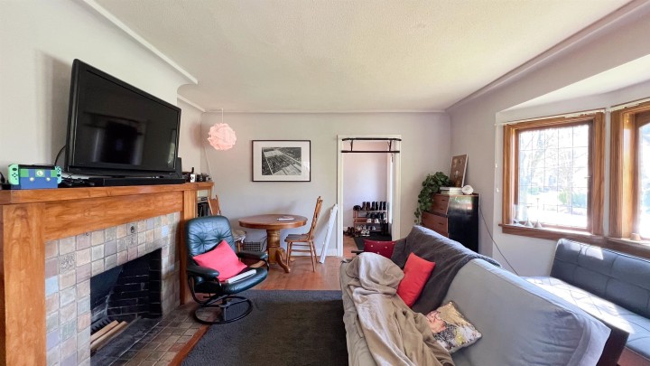 Photo 6 at 3088 Discovery Street, Point Grey, Vancouver West