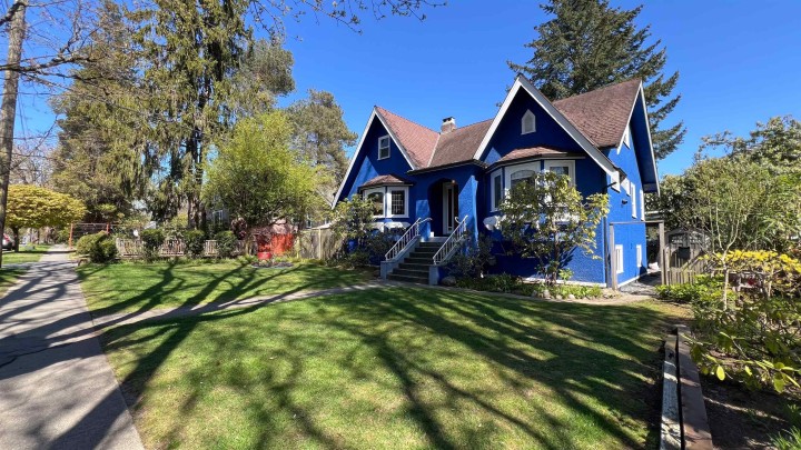 Photo 3 at 3088 Discovery Street, Point Grey, Vancouver West