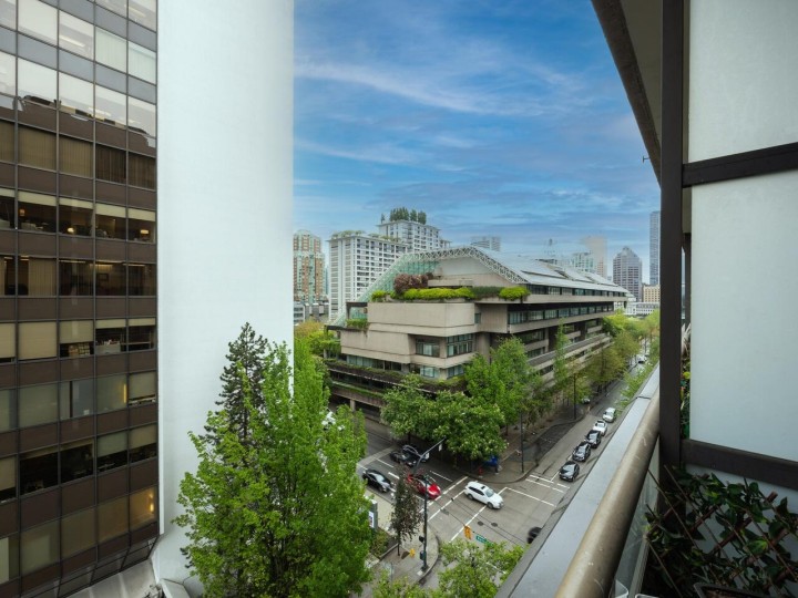Photo 10 at 712 - 1010 Howe Street, Downtown VW, Vancouver West
