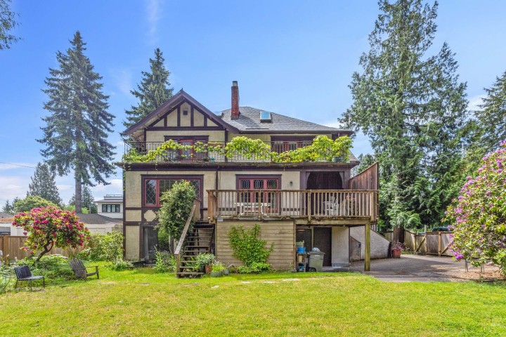 Photo 1 at 4698 W 4th Avenue, Point Grey, Vancouver West