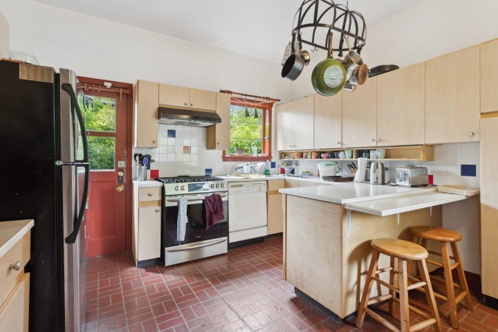 Photo 10 at 4698 W 4th Avenue, Point Grey, Vancouver West