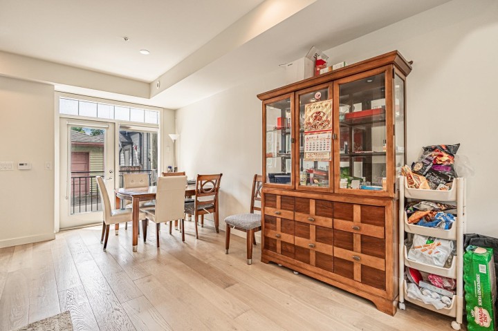 Photo 10 at 7903 Oak Street, Marpole, Vancouver West