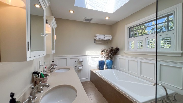 Photo 23 at 3090 Discovery Street, Point Grey, Vancouver West