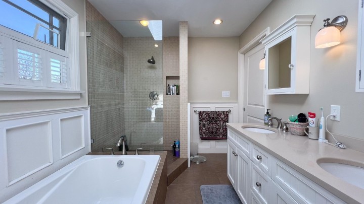 Photo 22 at 3090 Discovery Street, Point Grey, Vancouver West