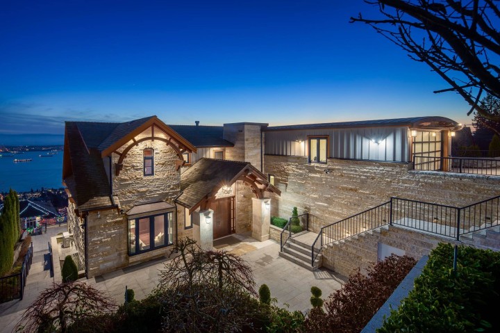 Photo 3 at 2426 Halston Court, Whitby Estates, West Vancouver