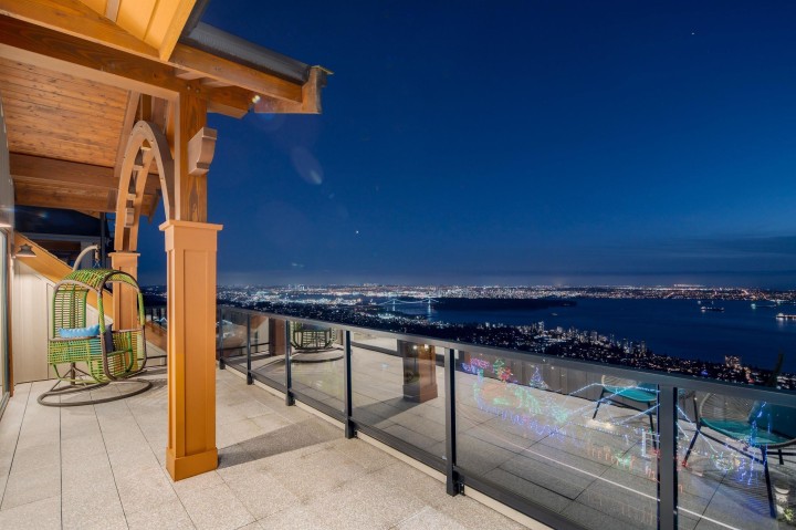 Photo 5 at 2426 Halston Court, Whitby Estates, West Vancouver