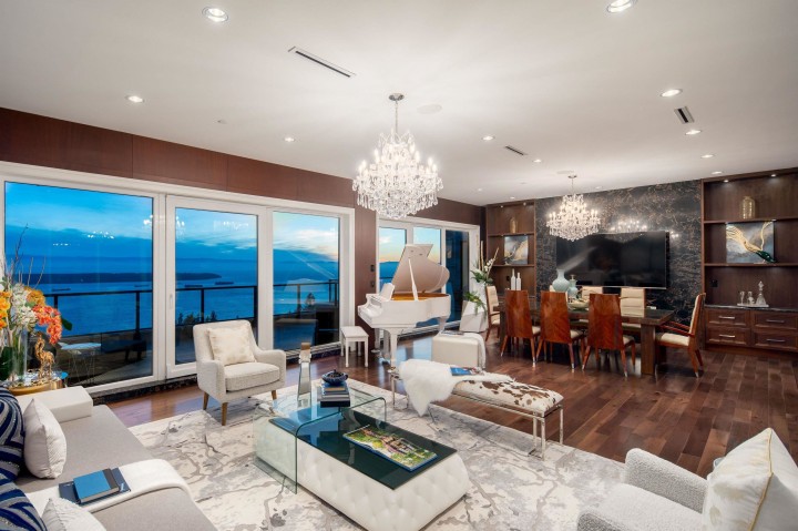 Photo 10 at 2426 Halston Court, Whitby Estates, West Vancouver