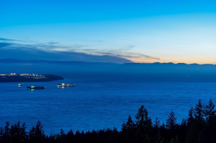 Photo 40 at 2426 Halston Court, Whitby Estates, West Vancouver