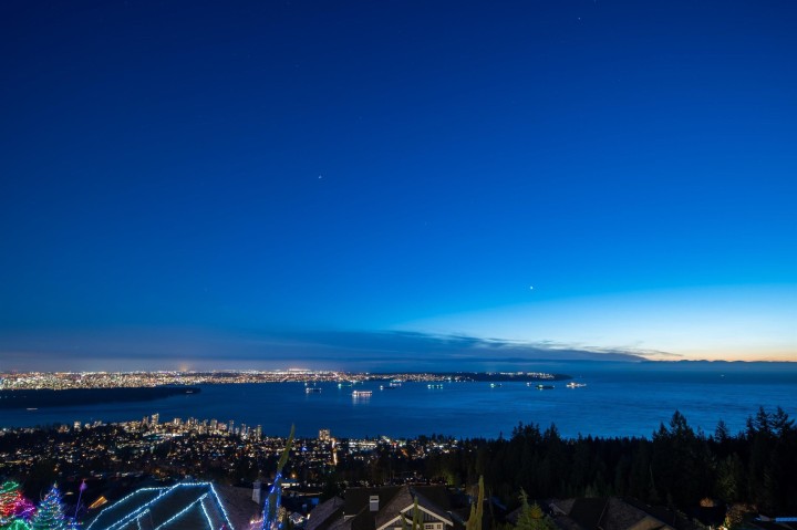 Photo 4 at 2426 Halston Court, Whitby Estates, West Vancouver