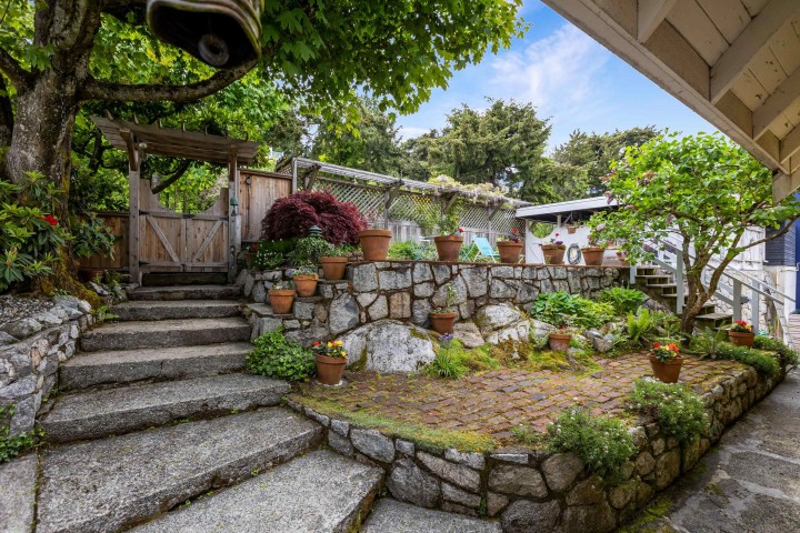 Photo 24 at 3615 Sunset Lane, West Bay, West Vancouver