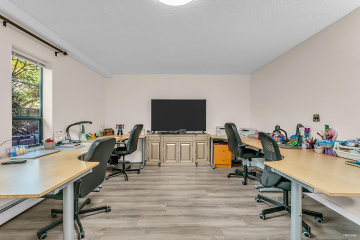 Photo 17 at 1040 Jefferson Avenue, Sentinel Hill, West Vancouver