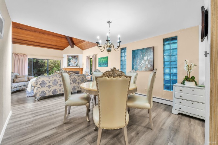 Photo 9 at 1040 Jefferson Avenue, Sentinel Hill, West Vancouver