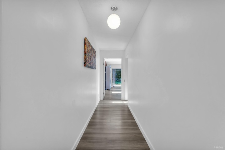 Photo 34 at 1040 Jefferson Avenue, Sentinel Hill, West Vancouver