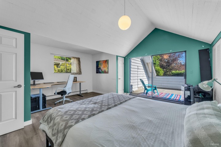 Photo 25 at 1040 Jefferson Avenue, Sentinel Hill, West Vancouver