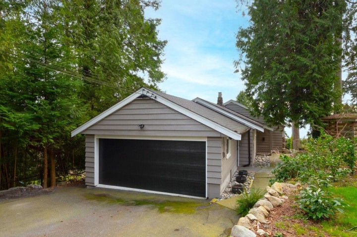 Photo 23 at 3284 Mathers Avenue, Westmount WV, West Vancouver