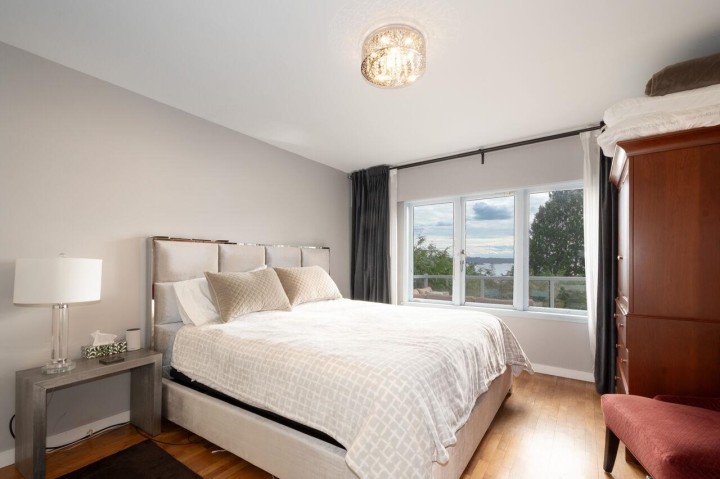 Photo 16 at 3284 Mathers Avenue, Westmount WV, West Vancouver