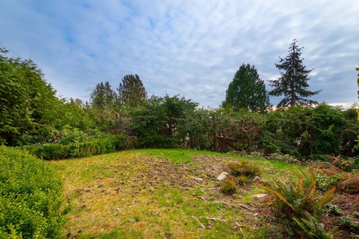 Photo 22 at 3284 Mathers Avenue, Westmount WV, West Vancouver