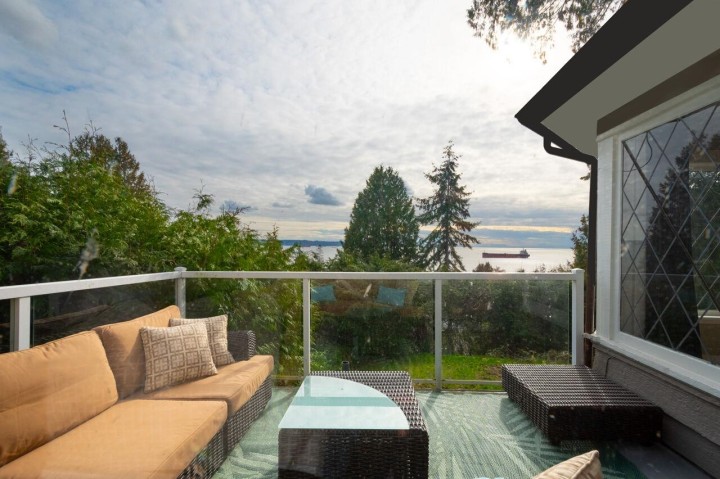 Photo 7 at 3284 Mathers Avenue, Westmount WV, West Vancouver