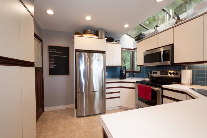 Photo 14 at 3284 Mathers Avenue, Westmount WV, West Vancouver