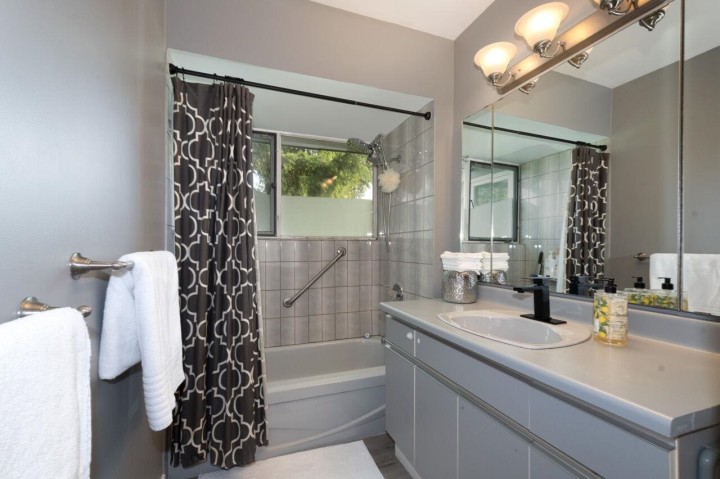 Photo 18 at 3284 Mathers Avenue, Westmount WV, West Vancouver