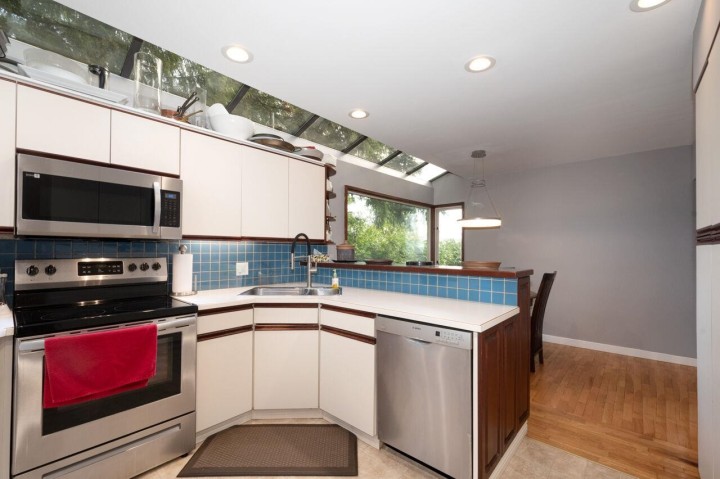 Photo 15 at 3284 Mathers Avenue, Westmount WV, West Vancouver