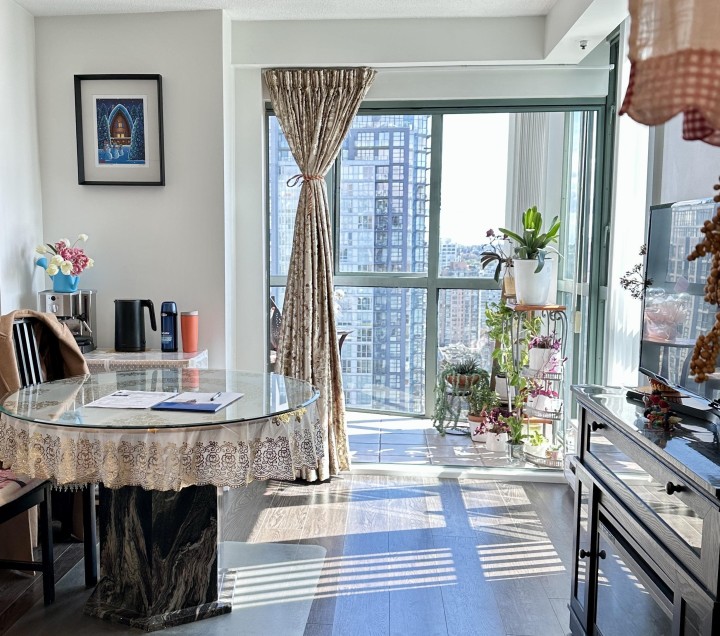 Photo 5 at 2303 - 1188 Howe Street, Downtown VW, Vancouver West