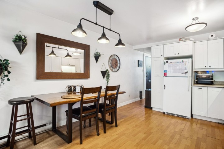 Photo 10 at 784 Millbank, False Creek, Vancouver West