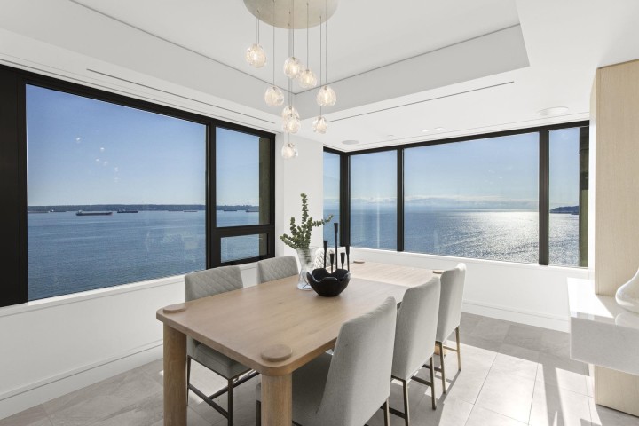 Photo 10 at 12 - 2250 Bellevue Avenue, Dundarave, West Vancouver