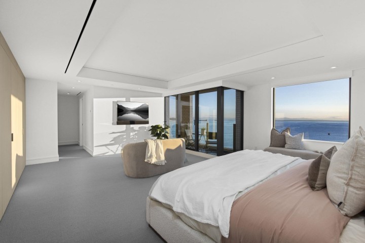 Photo 21 at 12 - 2250 Bellevue Avenue, Dundarave, West Vancouver