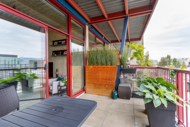 Photo 11 at 303 - 128 W 6th Avenue, Mount Pleasant VW, Vancouver West