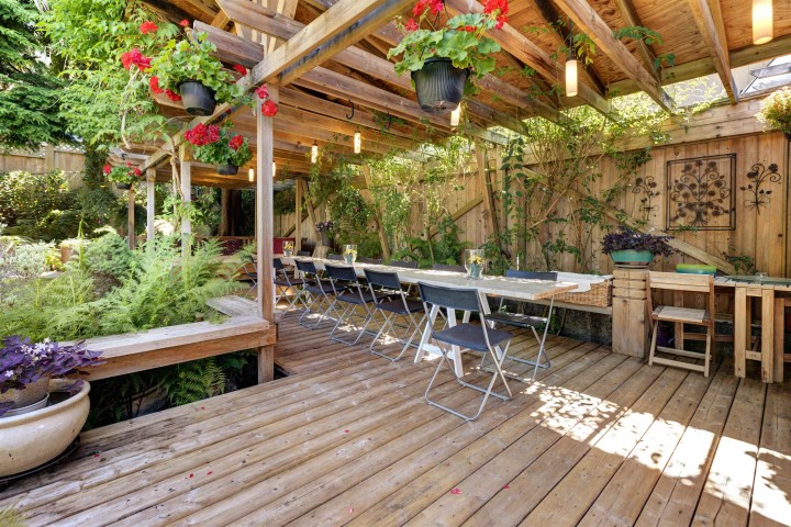 Photo 2 at 670 Montroyal Boulevard, Canyon Heights NV, North Vancouver