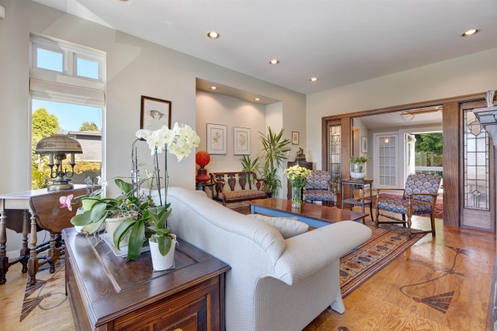 Photo 8 at 670 Montroyal Boulevard, Canyon Heights NV, North Vancouver