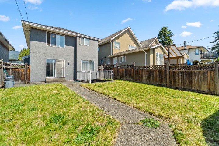 Photo 10 at 229 E 20th Street, Central Lonsdale, North Vancouver