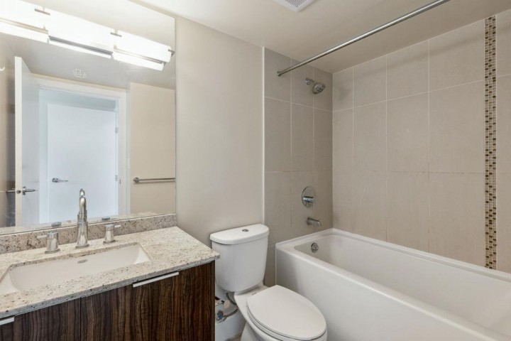 Photo 27 at 1801 - 1088 Richards Street, Yaletown, Vancouver West