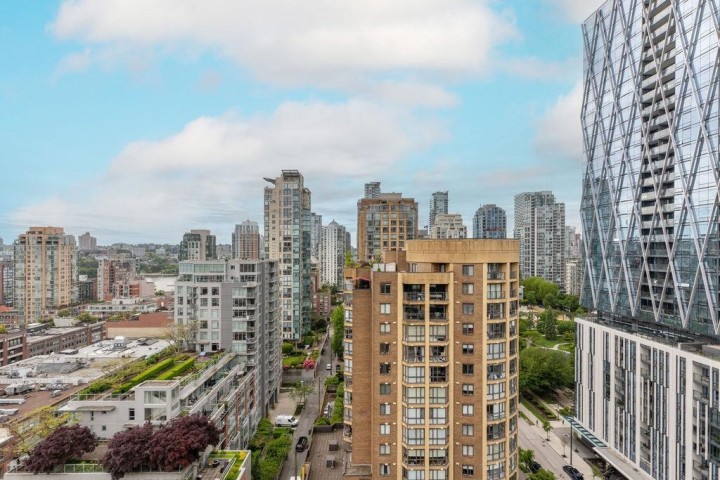 Photo 16 at 1801 - 1088 Richards Street, Yaletown, Vancouver West