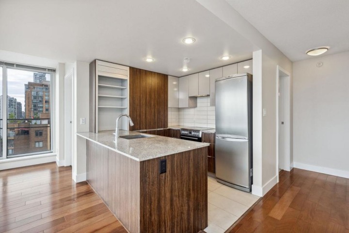 Photo 5 at 1801 - 1088 Richards Street, Yaletown, Vancouver West