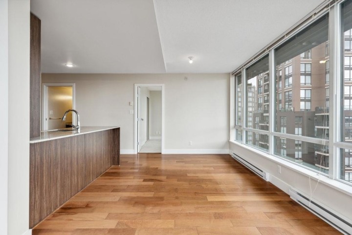 Photo 9 at 1801 - 1088 Richards Street, Yaletown, Vancouver West