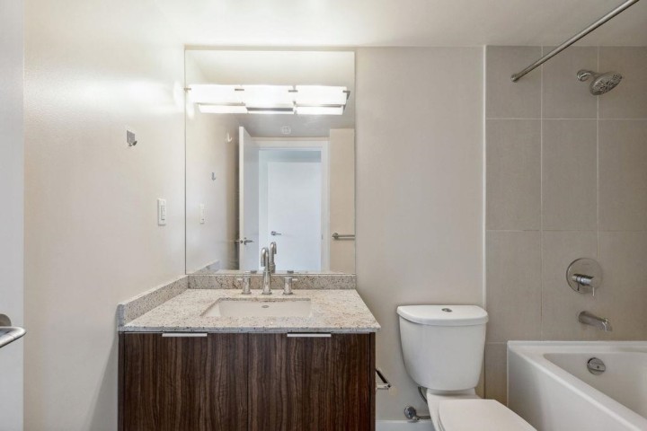 Photo 24 at 1801 - 1088 Richards Street, Yaletown, Vancouver West