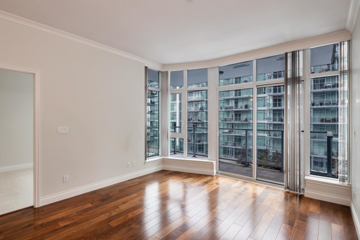 Photo 10 at 305 - 185 Victory Ship Way, Lower Lonsdale, North Vancouver