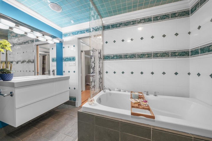 Photo 29 at 1130 Ironwork Passage, False Creek, Vancouver West